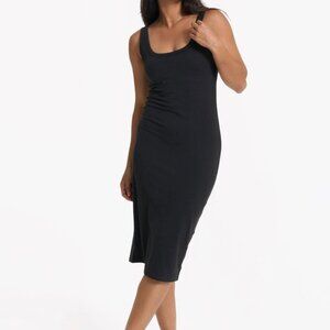 VUORI Halo Essential Dress Dreamknit in Heathered Black Size M